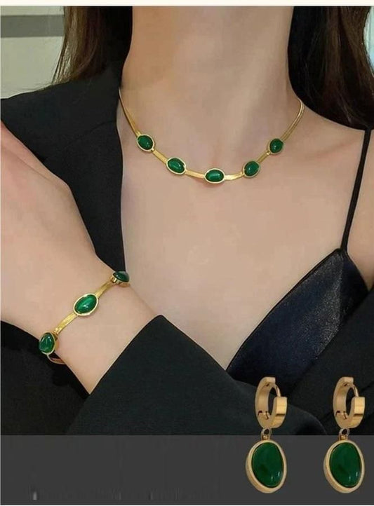 Oval Green Crystal Pendant Necklace Set With Bracelet - Bara Zum